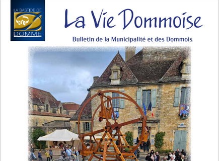 Domme, Bienvenue à Domme, bienvenue en plein coeur du Périgord Noir : C'est vers 1281 que le roi Philippe III - dit le hardi - décide de créer la  bastide de Domme sur la barre, cette falaise qui domine la rivière Dordogne de plus de 15Om. Le charme de Domme est indéniable, il y règne une atmosphère particulière, calme et sereine qui apaise l'âme autant que l'exceptionnel panorama sur la vallée de la Dordogne qui dévoile aussi bien le château de Montfort, le village de la Roque Gageac et le château de Beynac. Mais le hasard a offert bien d'autres trésors à Domme